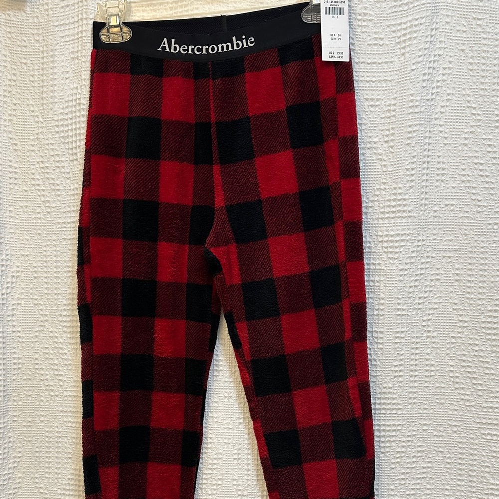 Abercrombie Red and Black Plaid fleece pajamas pants boys 11/12 NWT